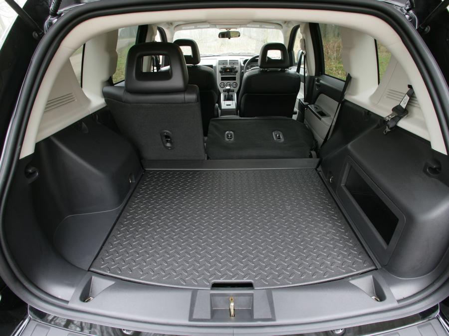  Jeep Compass 2007 года  (UK) (фото 7 из 20)